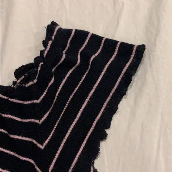 garage off-shoulder top - Picture 3 of 3